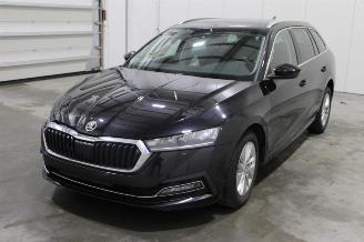 Schadeauto Skoda Octavia  2023/2