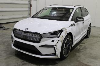 Damaged car Skoda Enyaq  2024/10