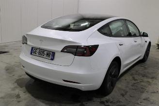 Tesla Model 3  picture 3