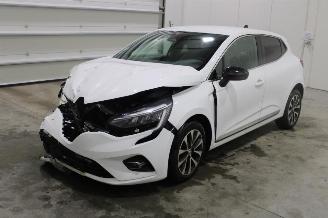 škoda osobní automobily Renault Clio  2023/6