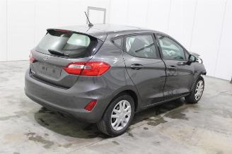 Ford Fiesta  picture 3