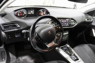 Peugeot 308  picture 9