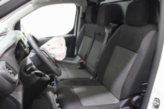 Peugeot Expert  picture 10