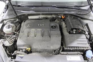 Volkswagen Golf  picture 13