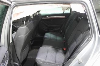 Volkswagen Passat  picture 11