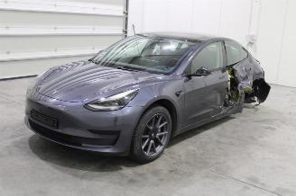 krockskadad bil auto Tesla Model 3  2021/3
