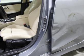 BMW 3-serie 320 picture 22