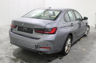 BMW 3-serie 320 picture 3