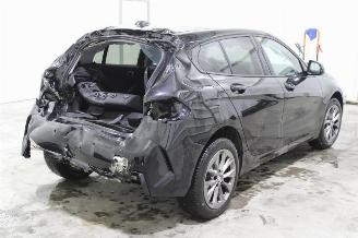 BMW 1-serie 118 picture 3