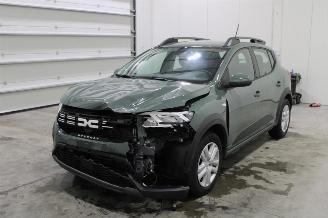 krockskadad bil auto Dacia Sandero  2024/1