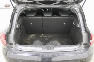 Renault Clio  picture 15