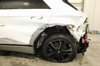 Hyundai Ioniq  picture 7