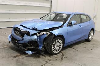 Voiture accidenté BMW 1-serie 118 2020/2