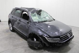 Volkswagen Tiguan  picture 2