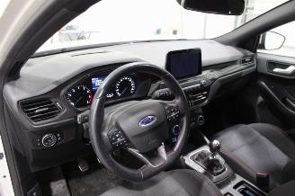 Ford Focus  picture 9