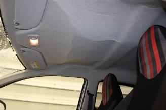 Peugeot 108  picture 11