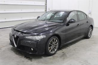Salvage car Alfa Romeo Giulia  2019/8