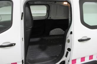 Peugeot Partner  picture 13