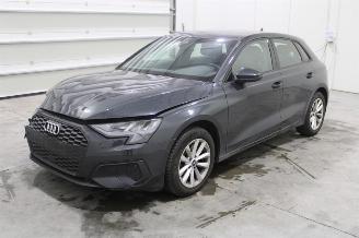krockskadad bil auto Audi A3  2021/4