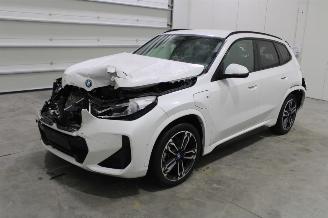 krockskadad bil auto BMW X1  2023/10
