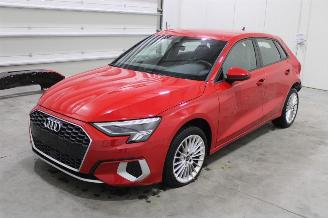 uszkodzony samochody osobowe Audi A3  2023/10