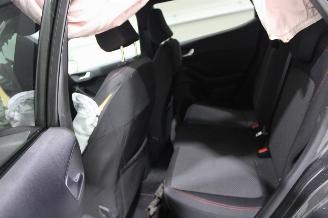 Ford Fiesta  picture 10