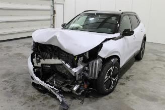 Salvage car Peugeot 2008  2025/2