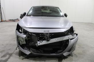 Peugeot 208  picture 7