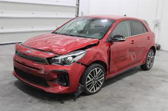 krockskadad bil auto Kia Rio  2020/8