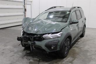 krockskadad bil auto Dacia Jogger  2024/11