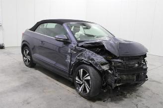 Volkswagen T-Roc  picture 2