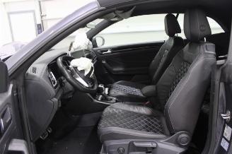 Volkswagen T-Roc  picture 10
