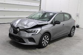 Auto incidentate Renault Clio  2023/3