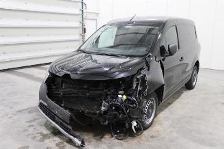 Damaged car Renault Kangoo  2023/7