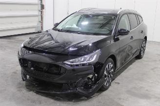 krockskadad bil auto Ford Focus  2024/3