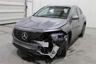 krockskadad bil auto Mercedes EQA  2024/9