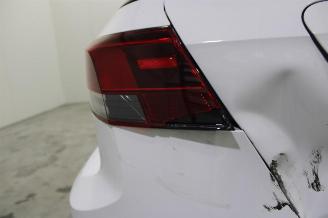 Volkswagen Golf  picture 8