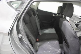 Ford Fiesta  picture 11