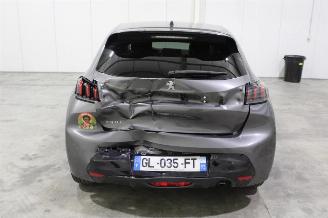 Peugeot 208  picture 5
