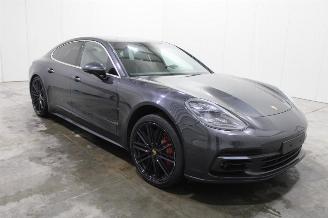 Porsche Panamera  picture 2