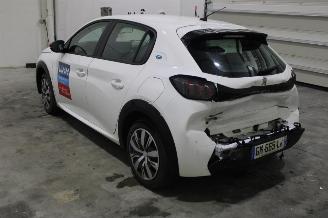 Peugeot e-208  picture 4