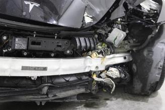 Tesla Model 3  picture 21