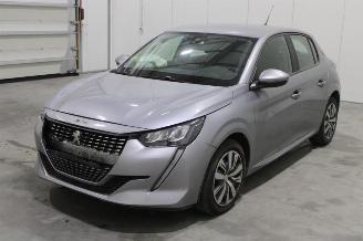 krockskadad bil auto Peugeot 208  2020/11