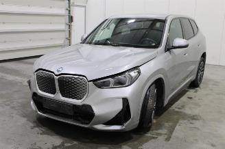 krockskadad bil auto BMW iX1  2024/10