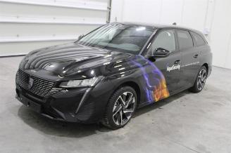 Vaurioauto  passenger cars Peugeot 308  2024/11