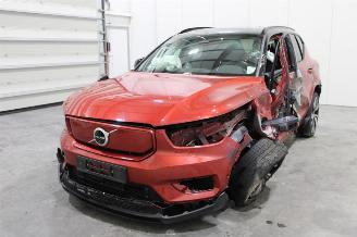 damaged passenger cars Volvo XC40 XC 40 2021/10