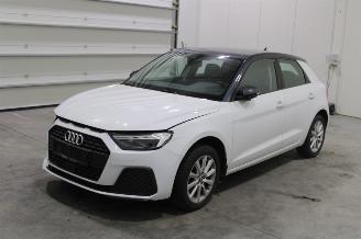 Schadeauto Audi A1  2020/1