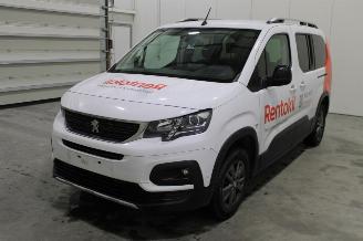 Vaurioauto  passenger cars Peugeot Rifter  2023/2