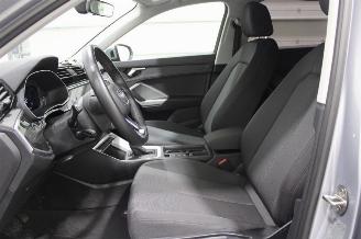 Audi Q3  picture 11