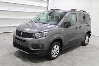 Voiture accidenté Peugeot Rifter  2018/8